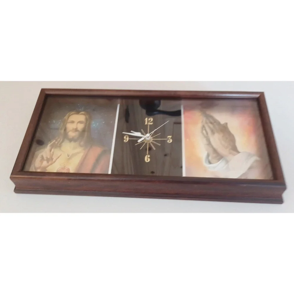 VTG Jesus Praying 3 D Holographic Lenticular Wood Wall Glass Clock 17x8x2 WORKS